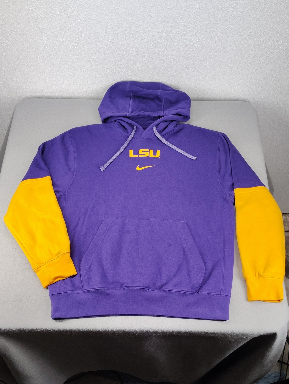 Nike Purple And Gold LSU Sideline Club Pullover Hoodie Size M
